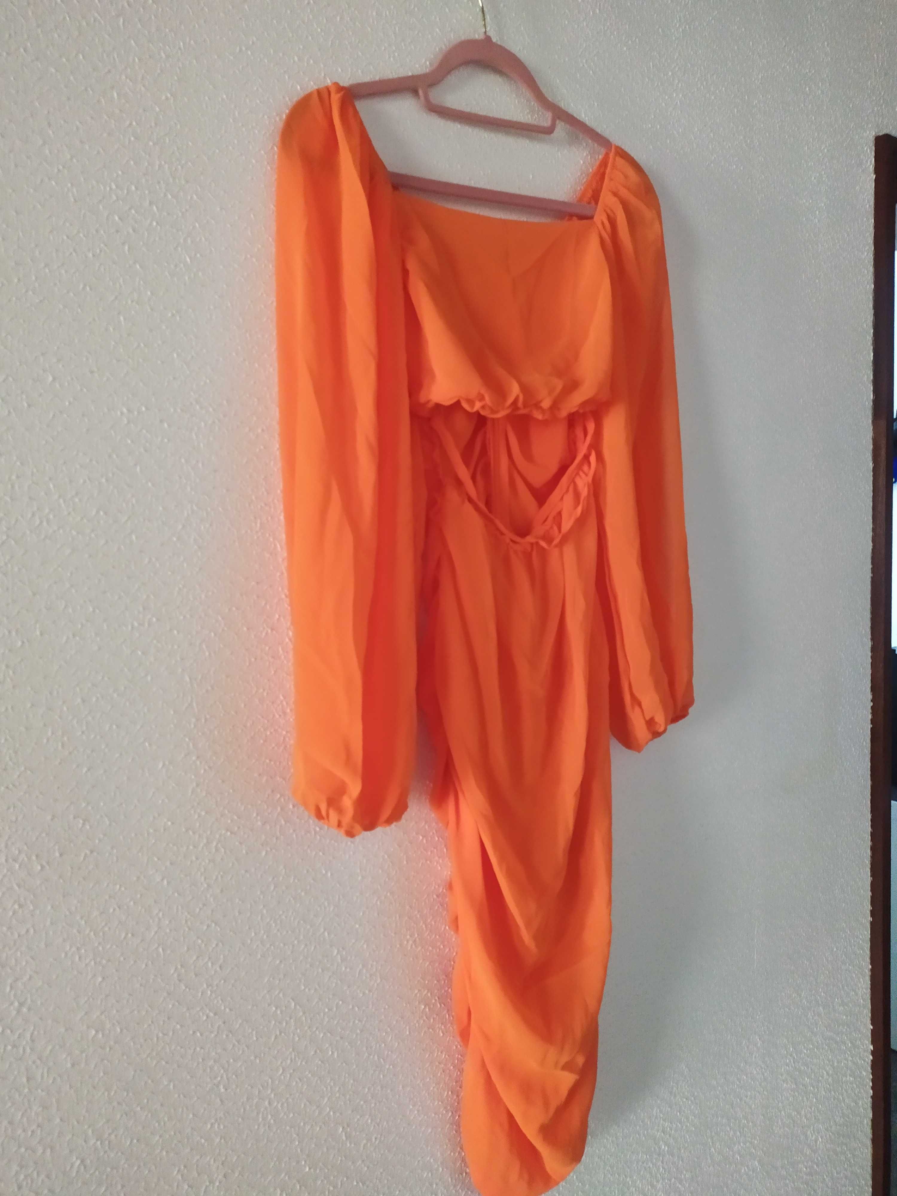 Vestido laranja midi