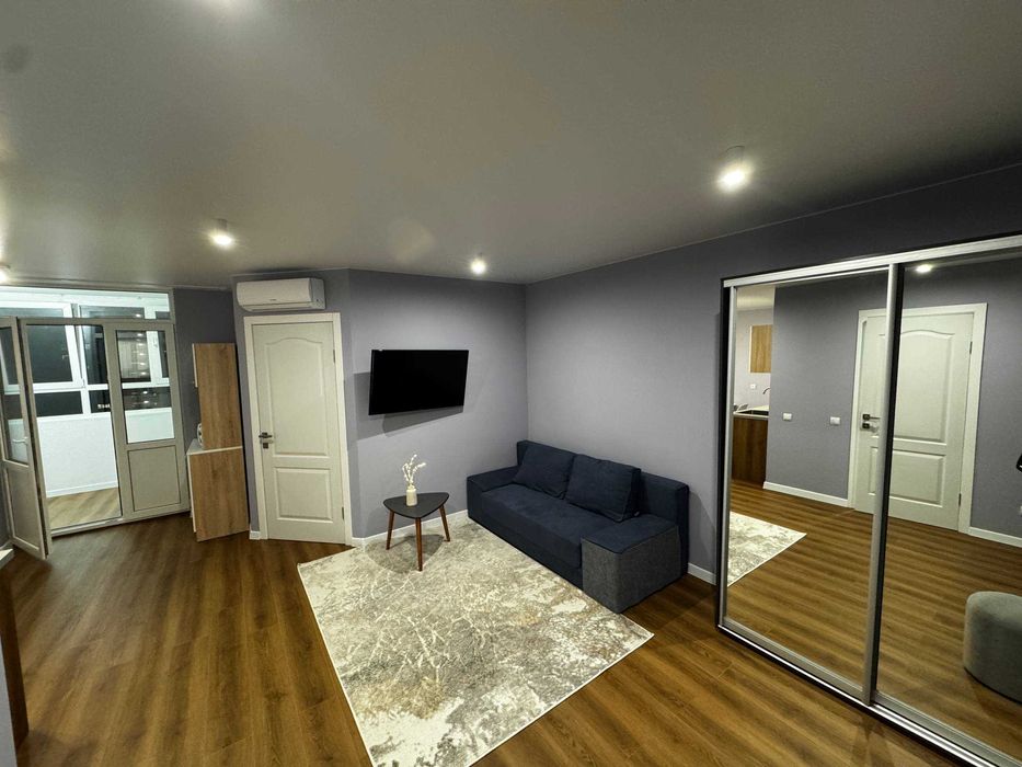 СВІТЛА Однокімнатна квартира ЖК Одеський бульвар 40м2 котик+ лоджія+