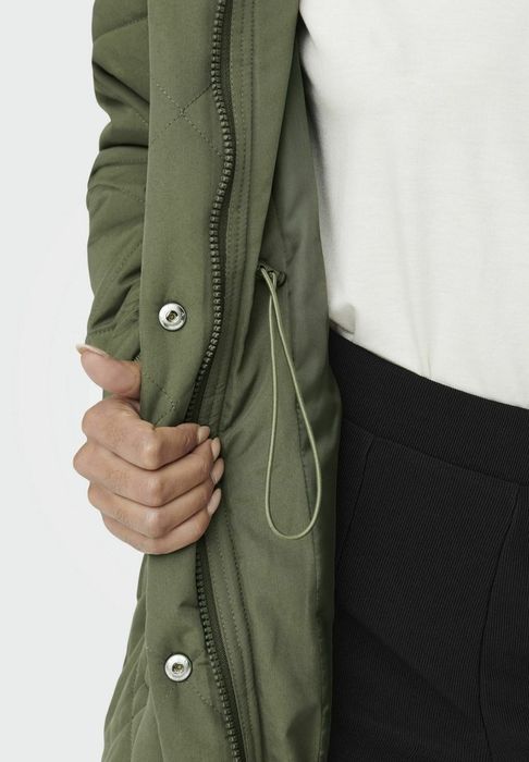 Płaszcz przejściowy pikowany zielony JDY M