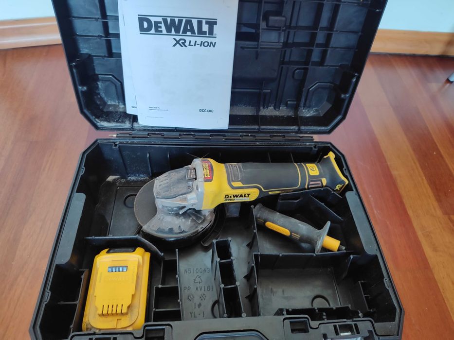 Zestaw narzędzi DeWalt Wkrętarka Młotowiertarka Szlifierka + osprzęt