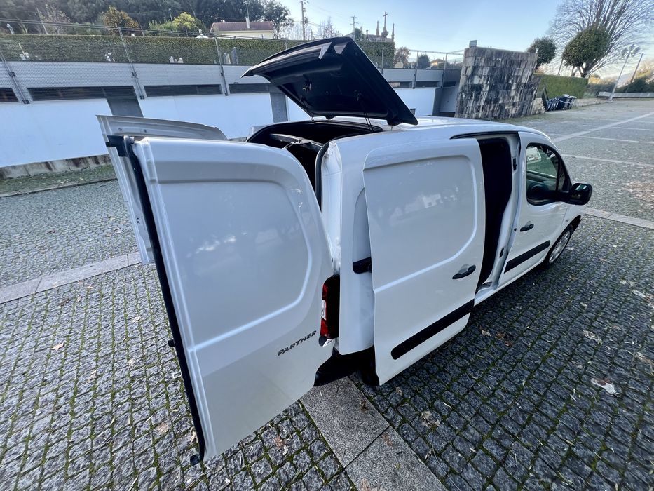 Peugeot Partner 1.6 Hdi 100cv GPS/3Lug./AC