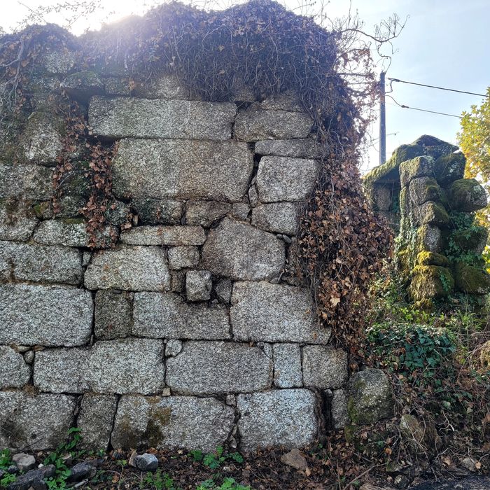 2 lotes , predio urbano com terreno