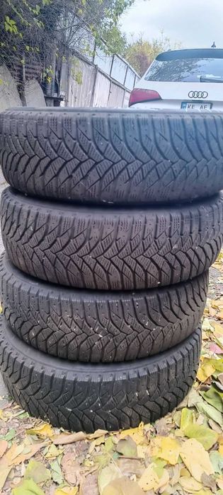 Комплект зимней резины 185 65 R15