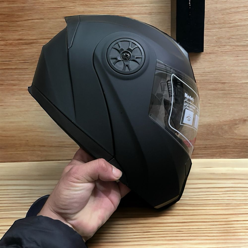 PROMOCÃO Capacete para Moto Homem e Mulher, Off Road novo sem uso