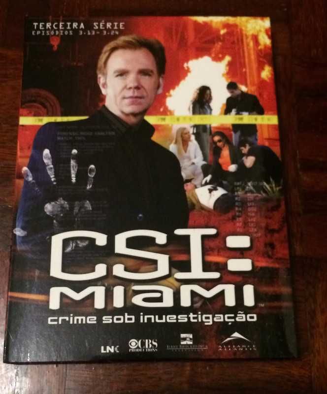 3 DVDs Csi: Miami. 
Crime sob investigação.