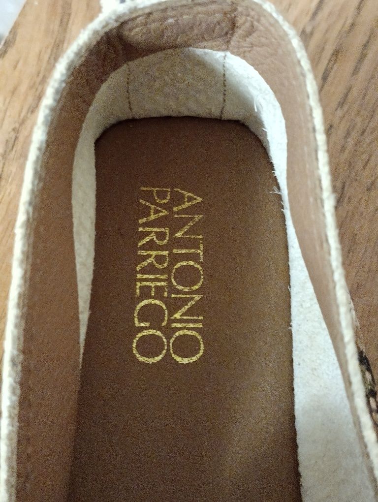 Еспадрільї Іспанського бренду ANTONIO PARREGO.