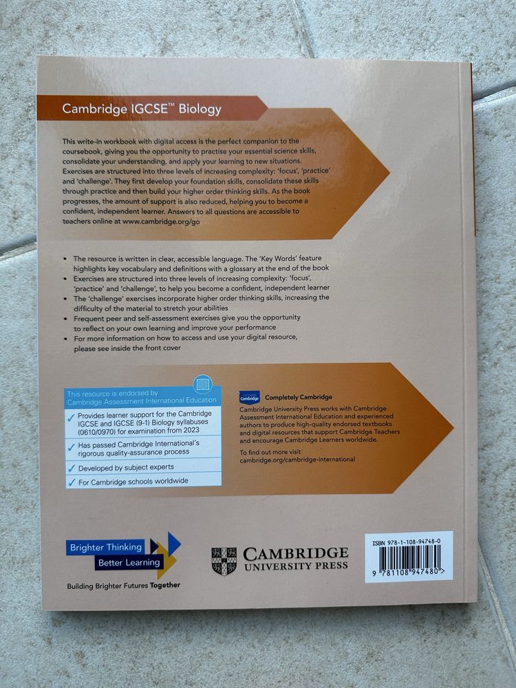 Cambridge IGCSE Biology Coursebook — Mary Jones