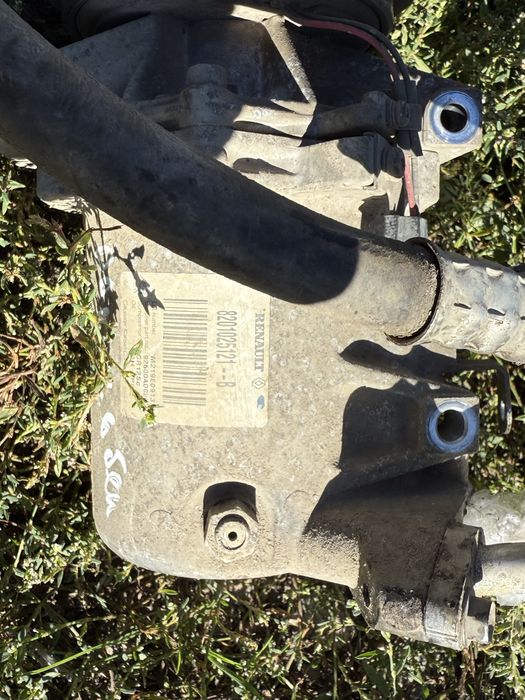 Компресор кондиціонера renault dokker 1.6 b 8201025121