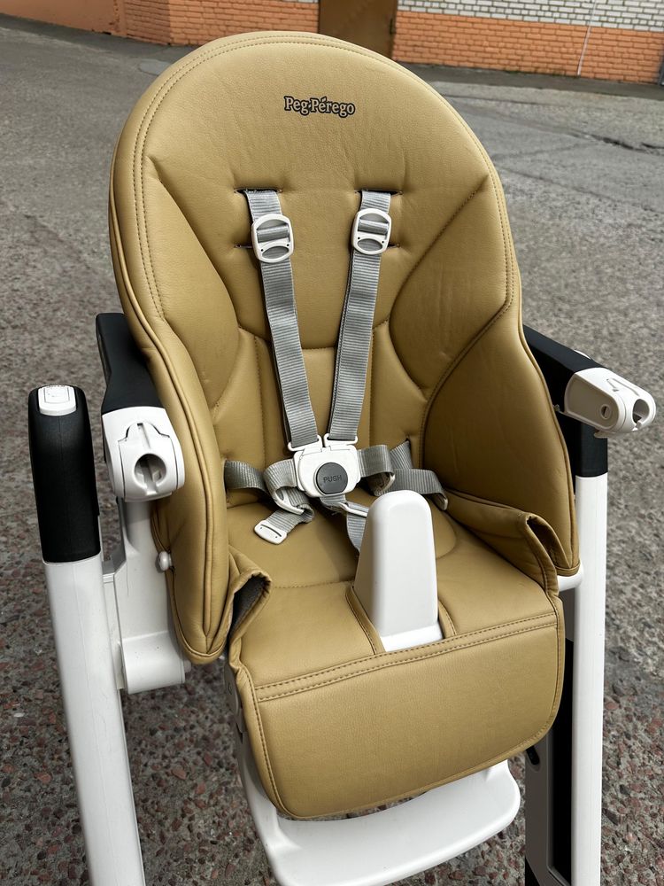Стільчик для годування Peg Perego