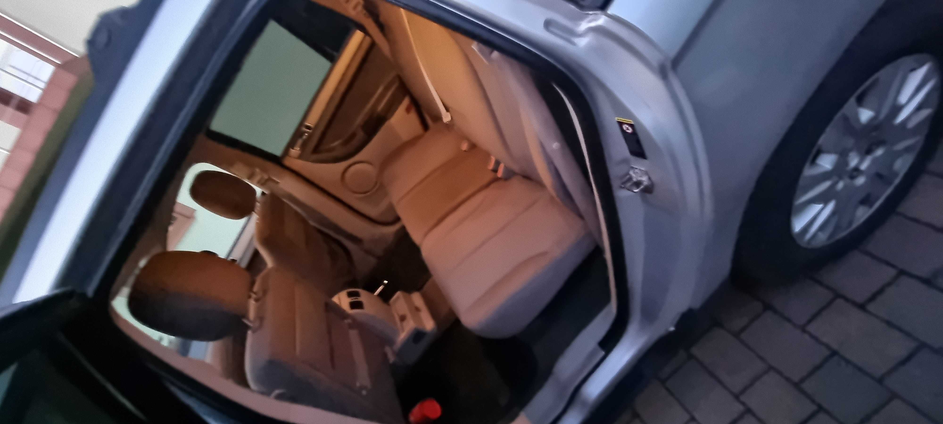 Chrysler Pacifica  3,8 Duże kombi