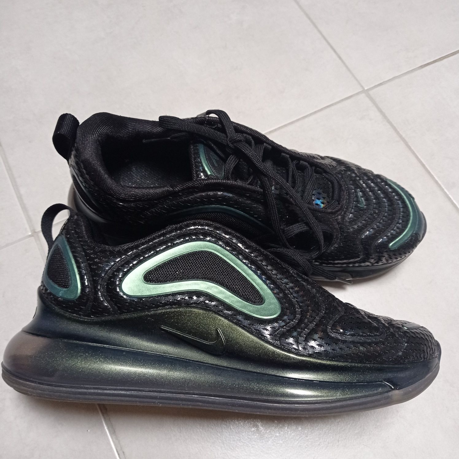 Buty Nike Air max 720, rozm. 39