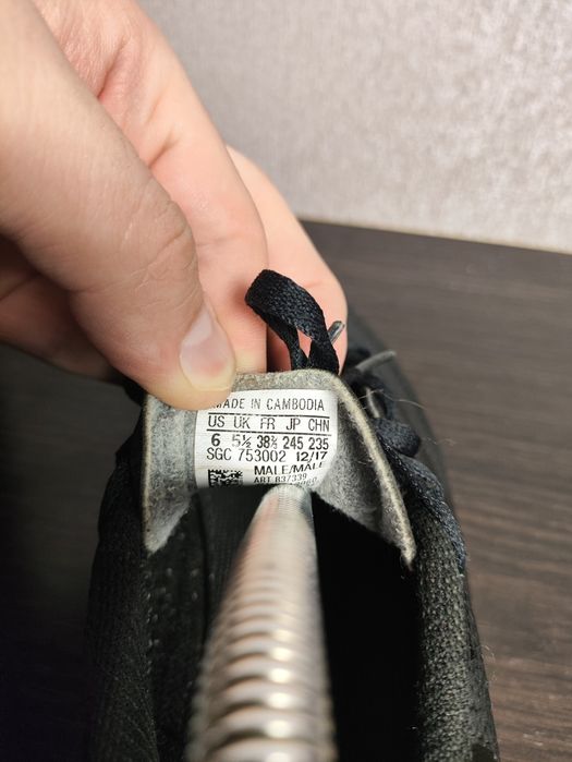 Продам бутсы Adidas в хорошем состоянии