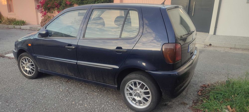 Carro Polo Volkswagen