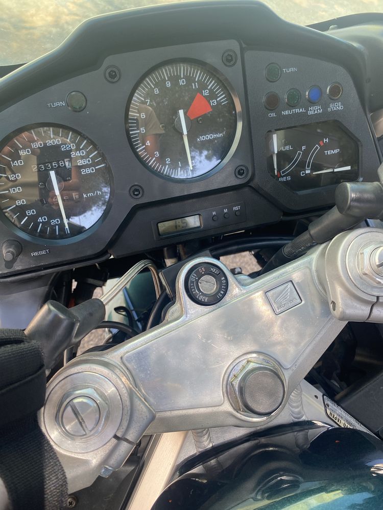 Honda VFR 750 F RC36 Original (Possibilidade de aceitar Retoma)