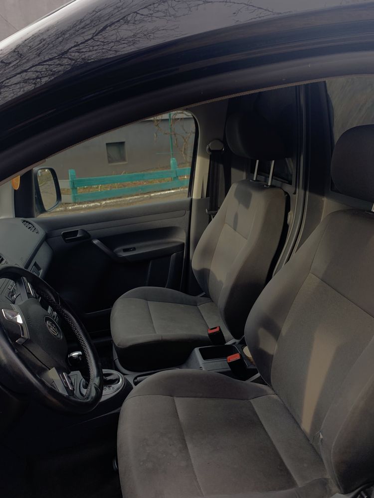 Volkswagen Caddy Maxi 1,6 tdi 2015
