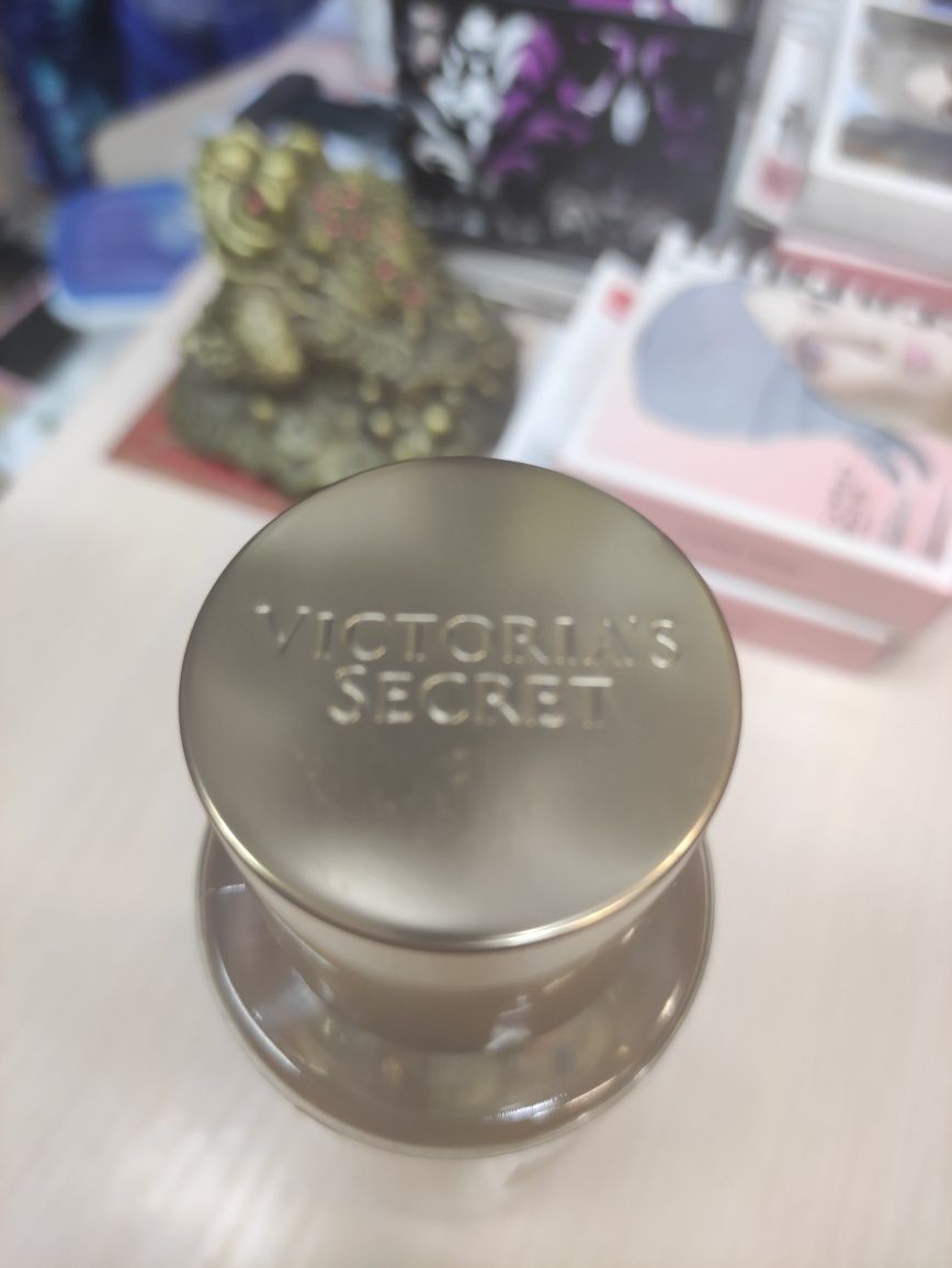 Парфюмированный спрей для тела Victoria's Secret