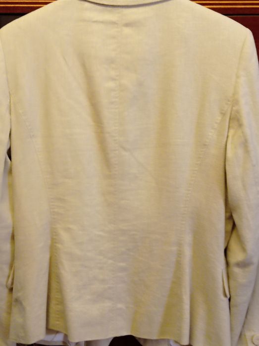 Продається новий елегантний жіночій піджак європейського бренду