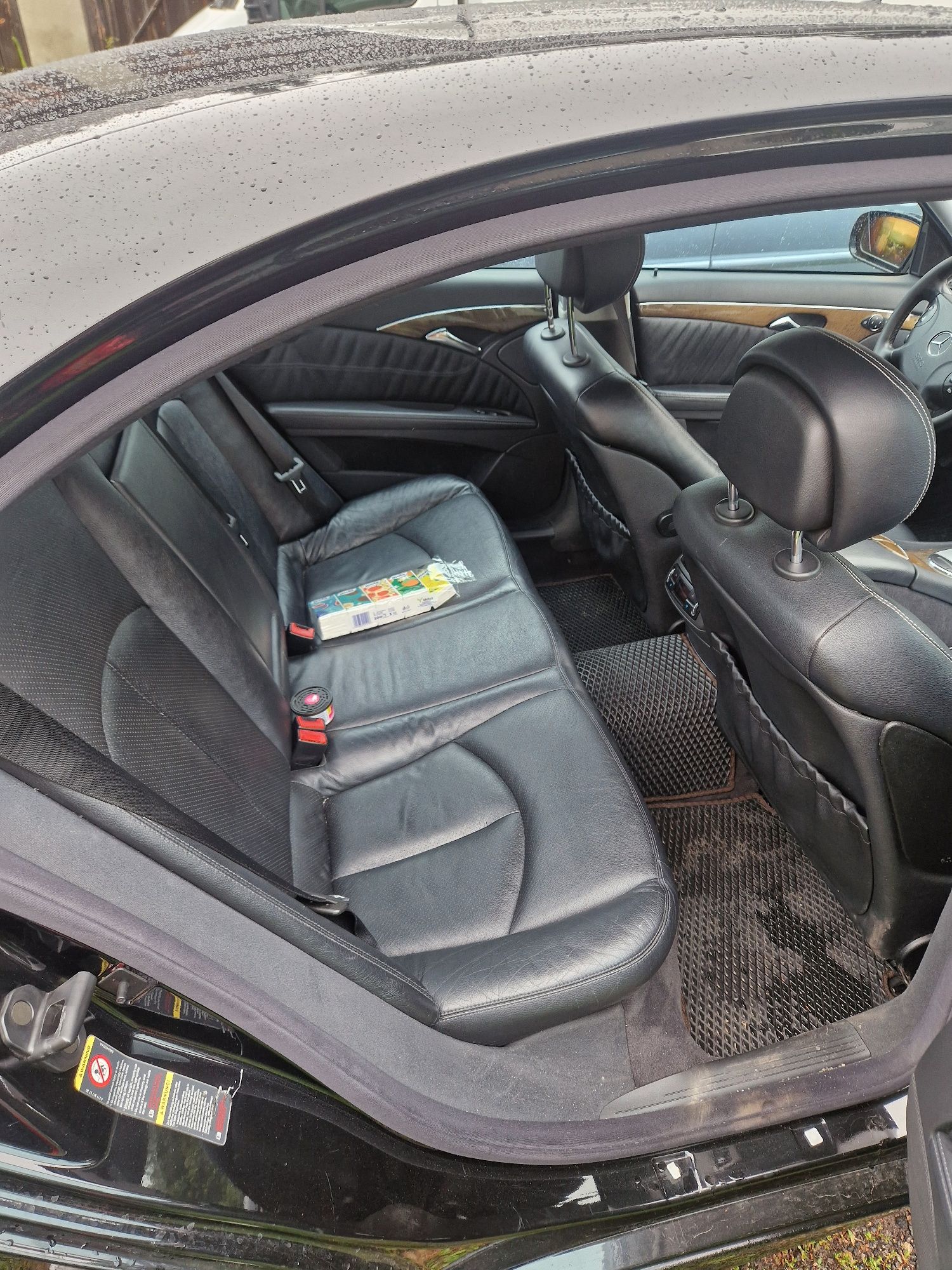 Mercedes Benz E klasa W211  3.2 CDI Avantgarde