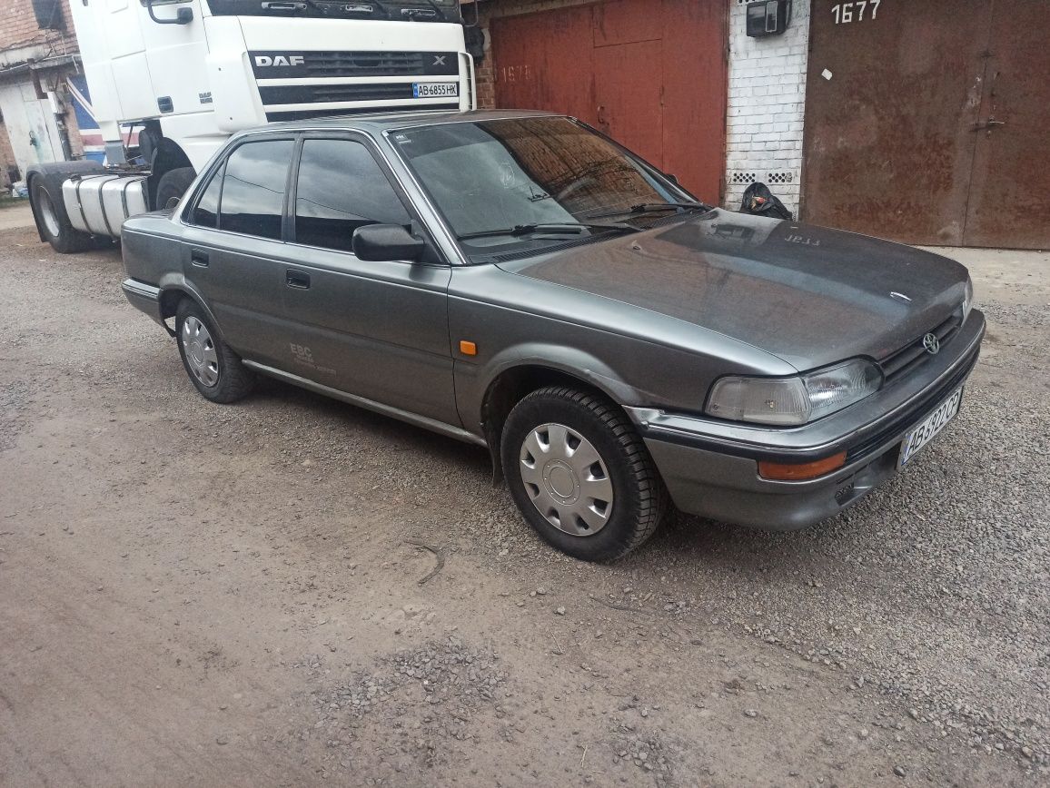 Toyota Corolla E90 1.6 16v Газ/Бенз