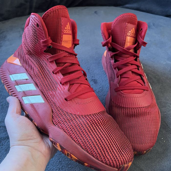 Чоловічі баскетбольні кросівки Adidas Pro Bounce 2019. P. 46.