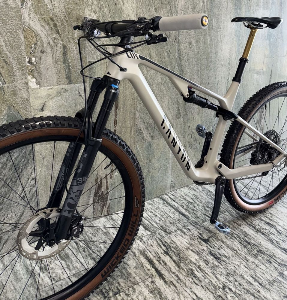 Велосипед Canyon Lux Trail CF 7 з Німеччини