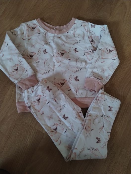 Dres dla dziewczynki 98