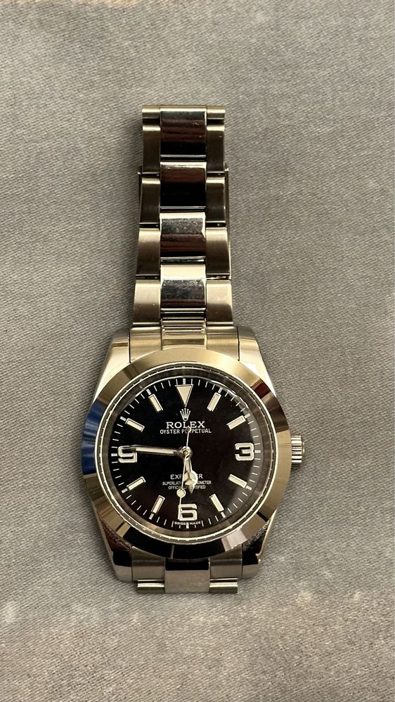 Rolex explorer 39mm