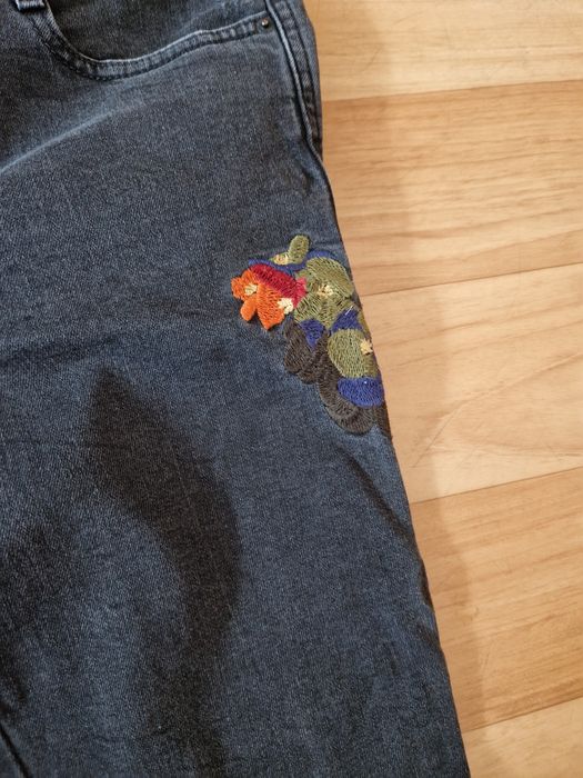 Spodnie Zara z motywem kwiatów rozmiar 38