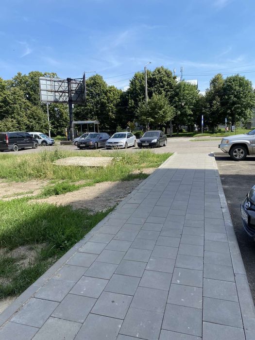 Здається приміщення Південно-кільцева 25