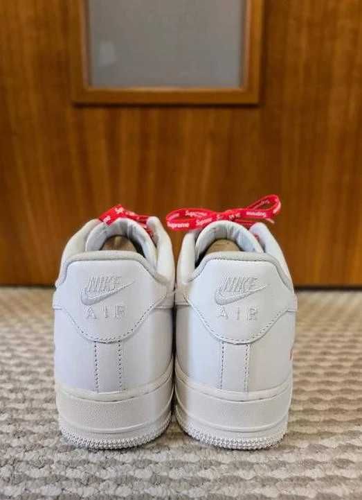 Nike Air Force 1 Low Supreme White R.40