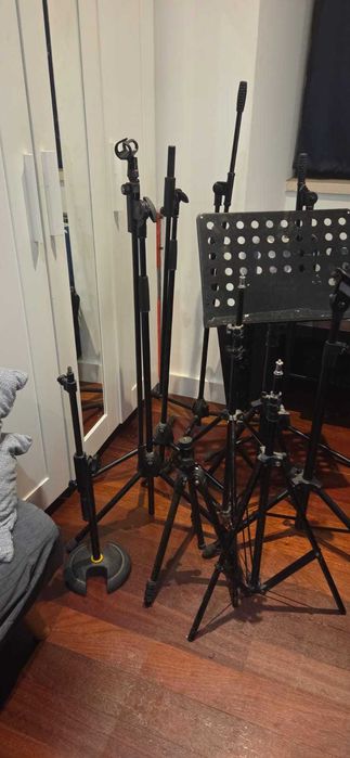 COMBO Mesa de mistura YAMAHA TF-1 + 4Mics SHURE E SENHEISER + 8 tripés