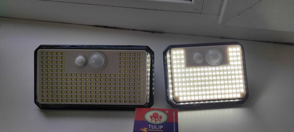 Водонепроницаемый светильник с датчиком движения на солнечных батареях