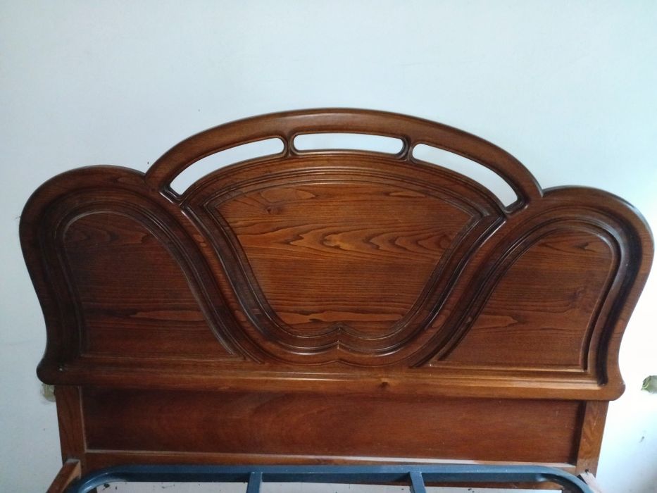 Mobiliário de quarto de casal completo em mogno