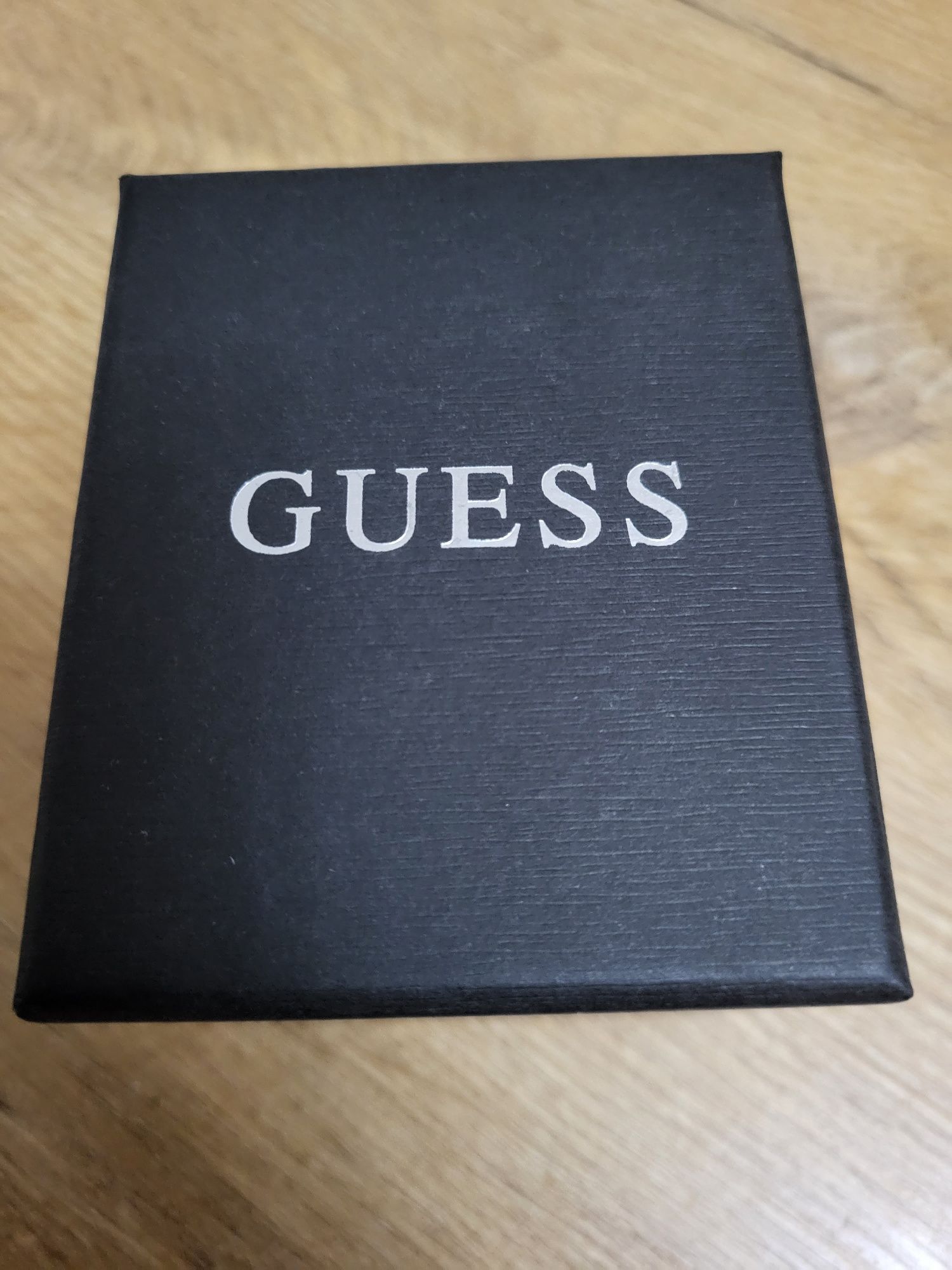 Zegarek GUESS w bardzo dobrym stanie ORGINALNY