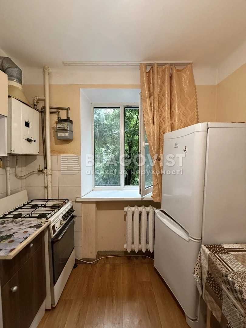 Продаж квартири Шевченківський район, вул. Кирило-Мефодіївська 7