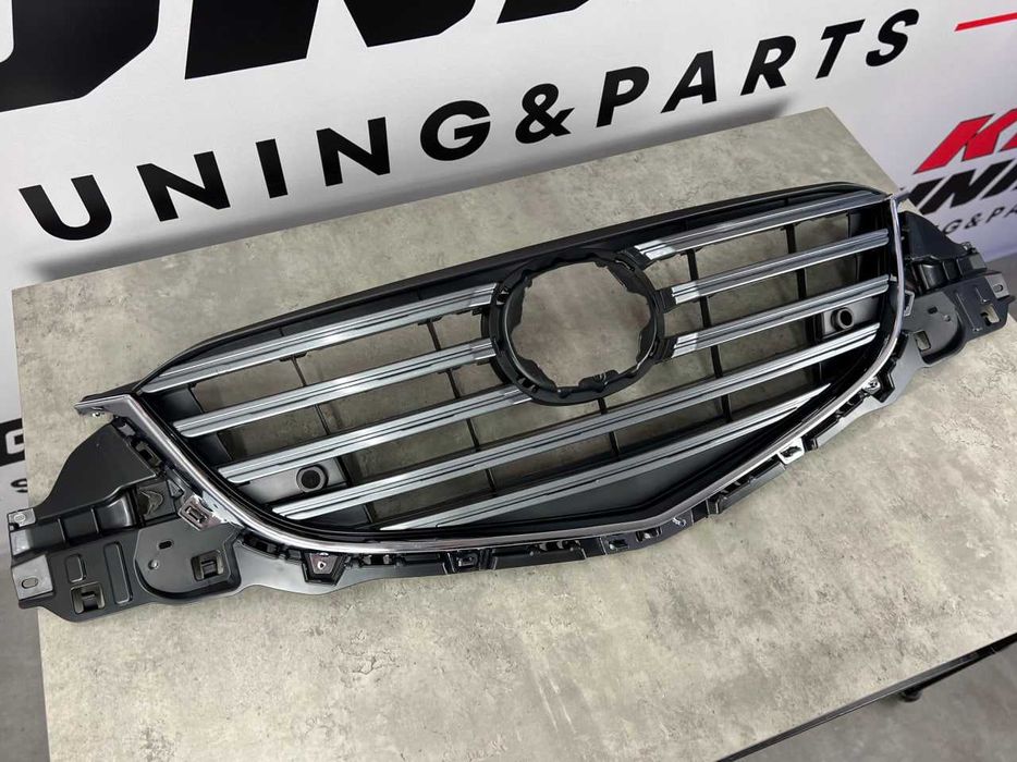 Решітка радіатора ( з отворами ) рест. - Mazda CX 5 ( 2015 - 2017 )