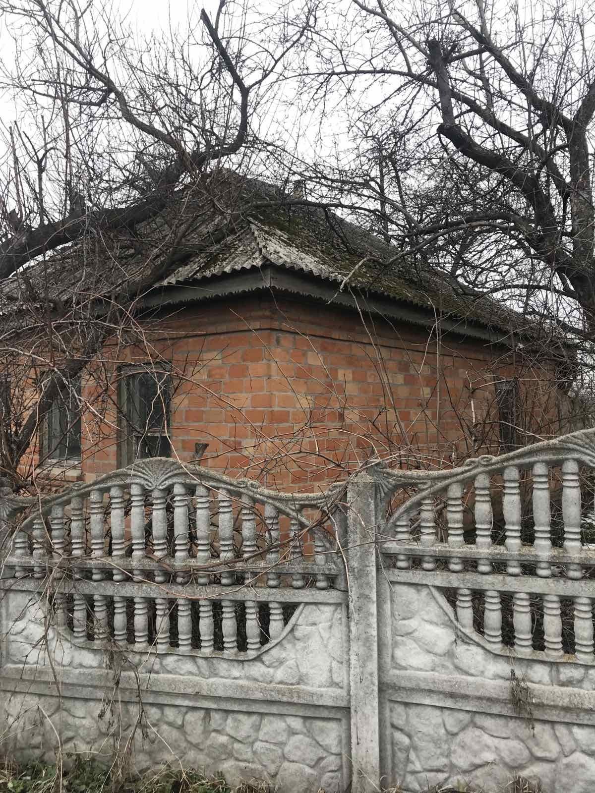 Продаж будинку під реконструкцію в с. Р. Поляна