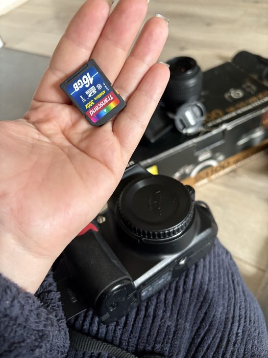 Фотоапарат Nikon D3100 + обєктив Kit 18-55mm VR