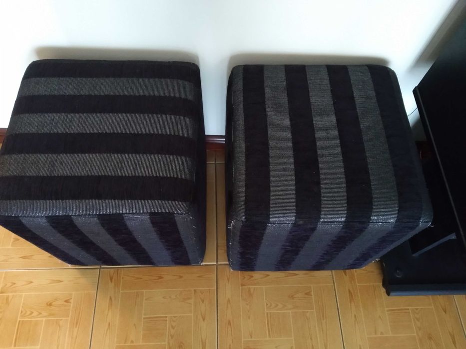 Novo Sofá chaise longue +2 puffs