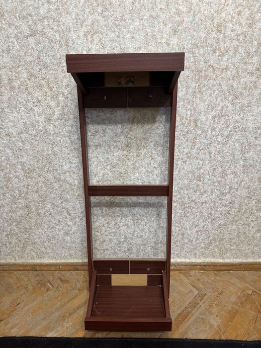 Передпокій з трьох предметів