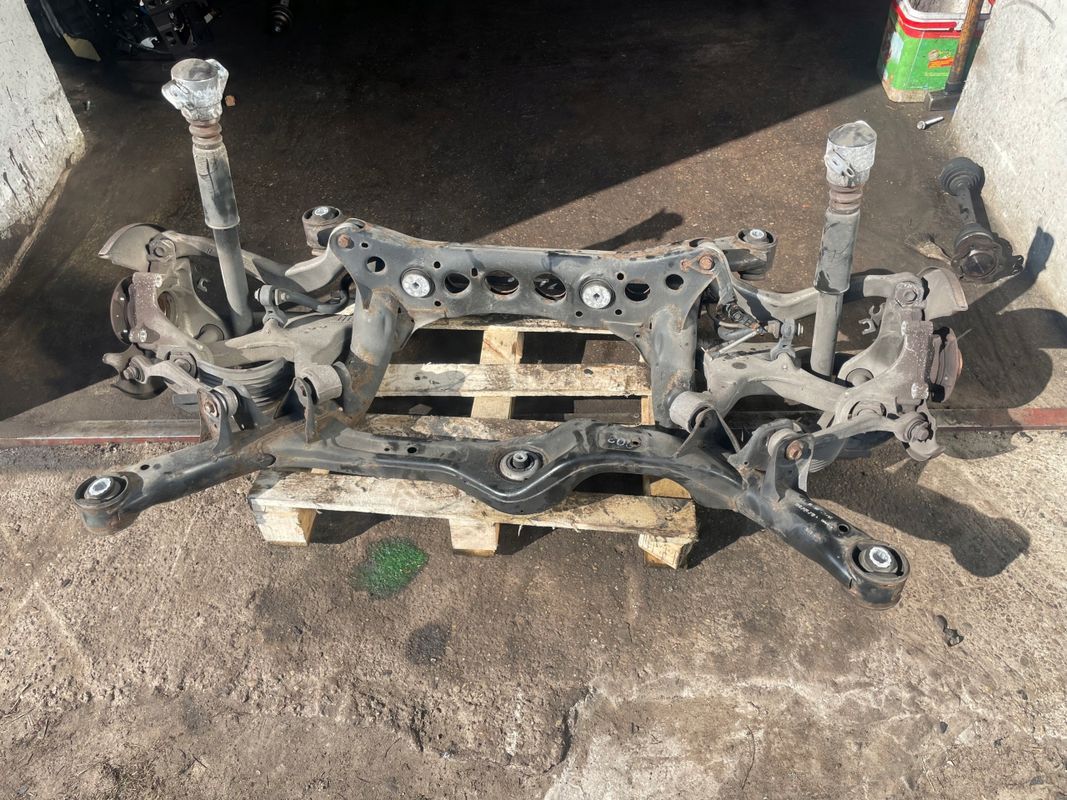 Audi A4 B8 Wózek Sanki Zawieszenie Tył Kompletne Quatrro 8rl