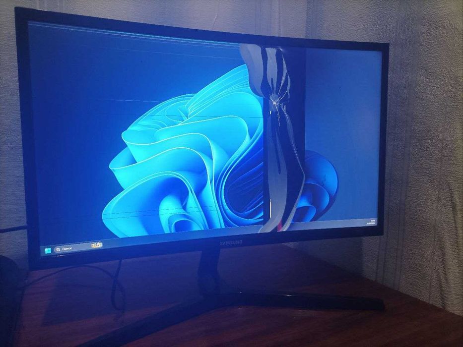 Монитор Samsung C24RG52FQR 144Hz VA