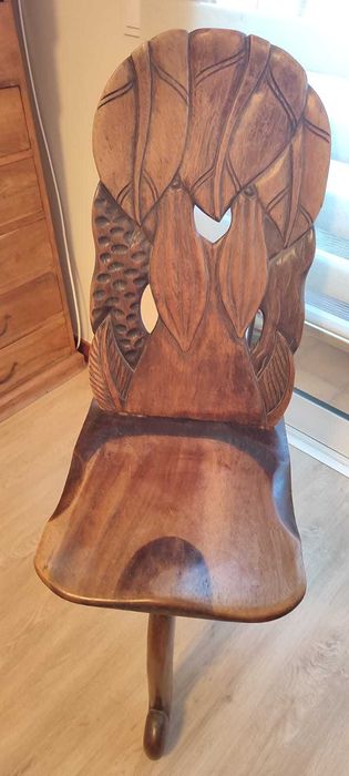 Cadeira africana de 3 pés