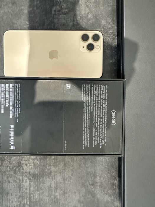 Продам iphone 11 pro 256 gb