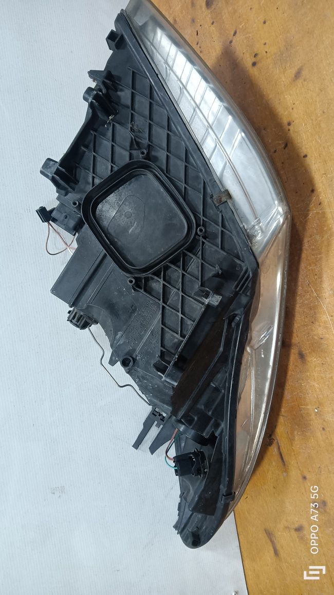 Farol Renault Megane 3 ótica 2009