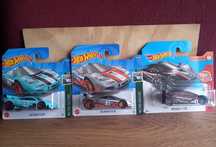 Conjunto 3 - Mclaren f1 GTR hot wheels