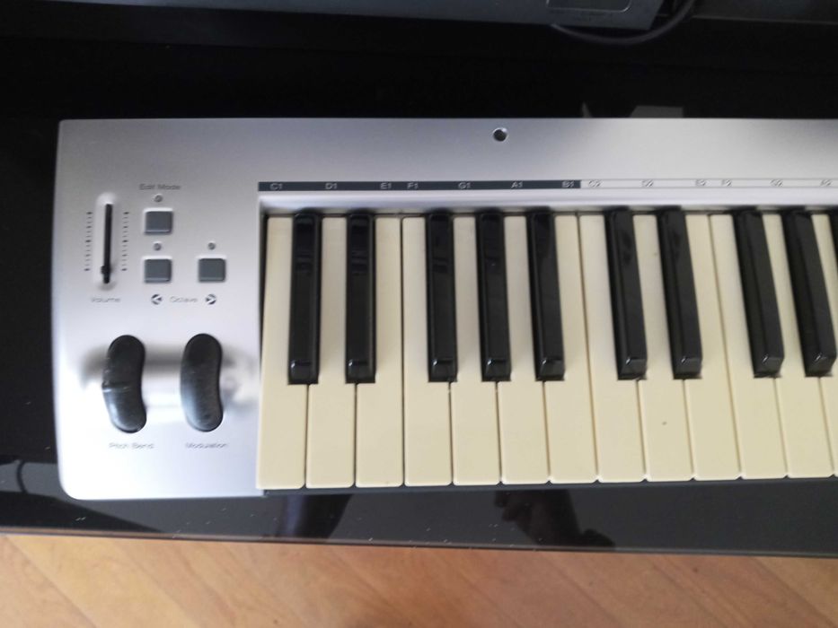 Teclado USB M-Audio