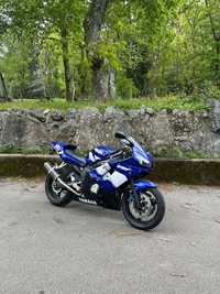 Yamaha YZF R6  88 kw  de 2000