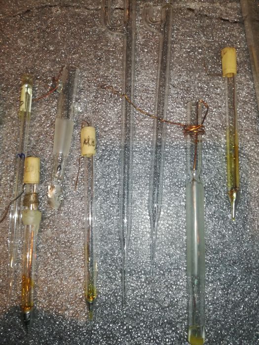 Microelectrodos antigos de laboratório