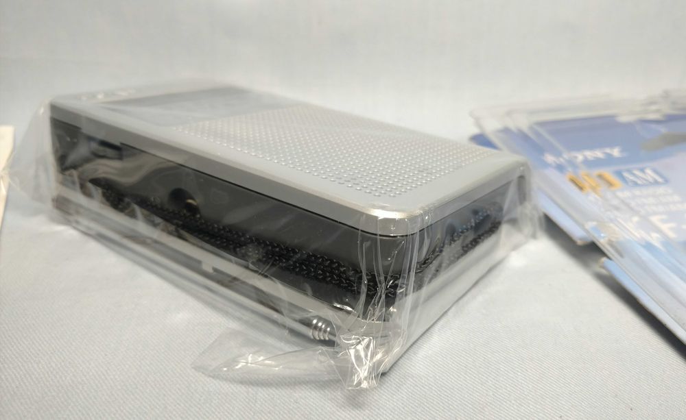 Портативне радіо Sony ICF-S22 AM/FM